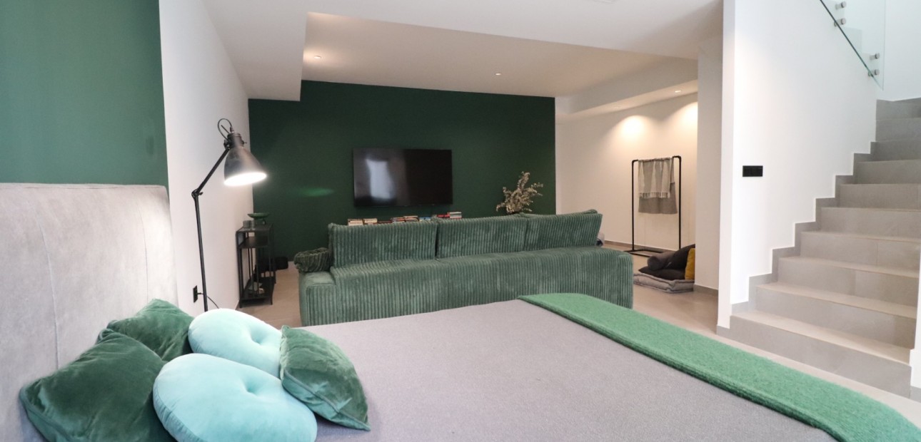 Herverkoop - Herenhuis -
Benijofar - Benijofar - Village