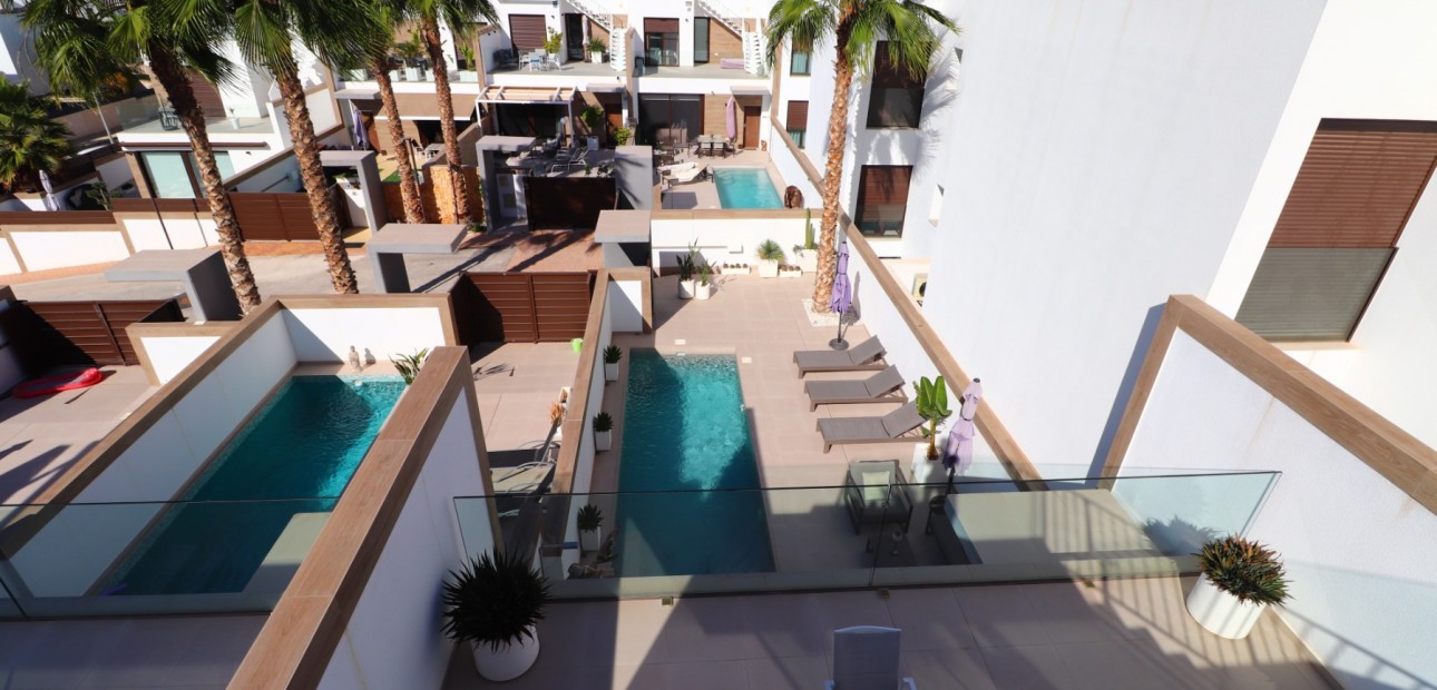 Herverkoop - Herenhuis -
Benijofar - Benijofar - Village