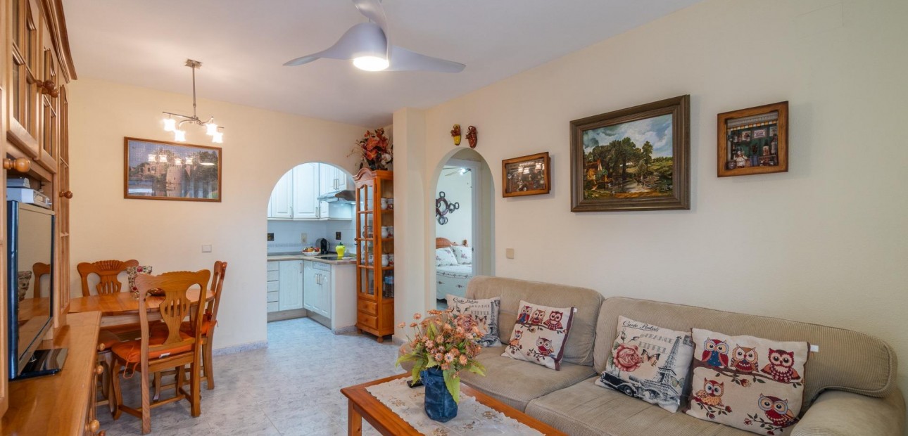 Verhuur - Appartement / flat -
Orihuela Costa - Playa Flamenca