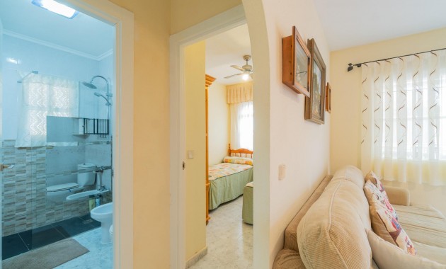 Verhuur - Appartement / flat -
Orihuela Costa - Playa Flamenca