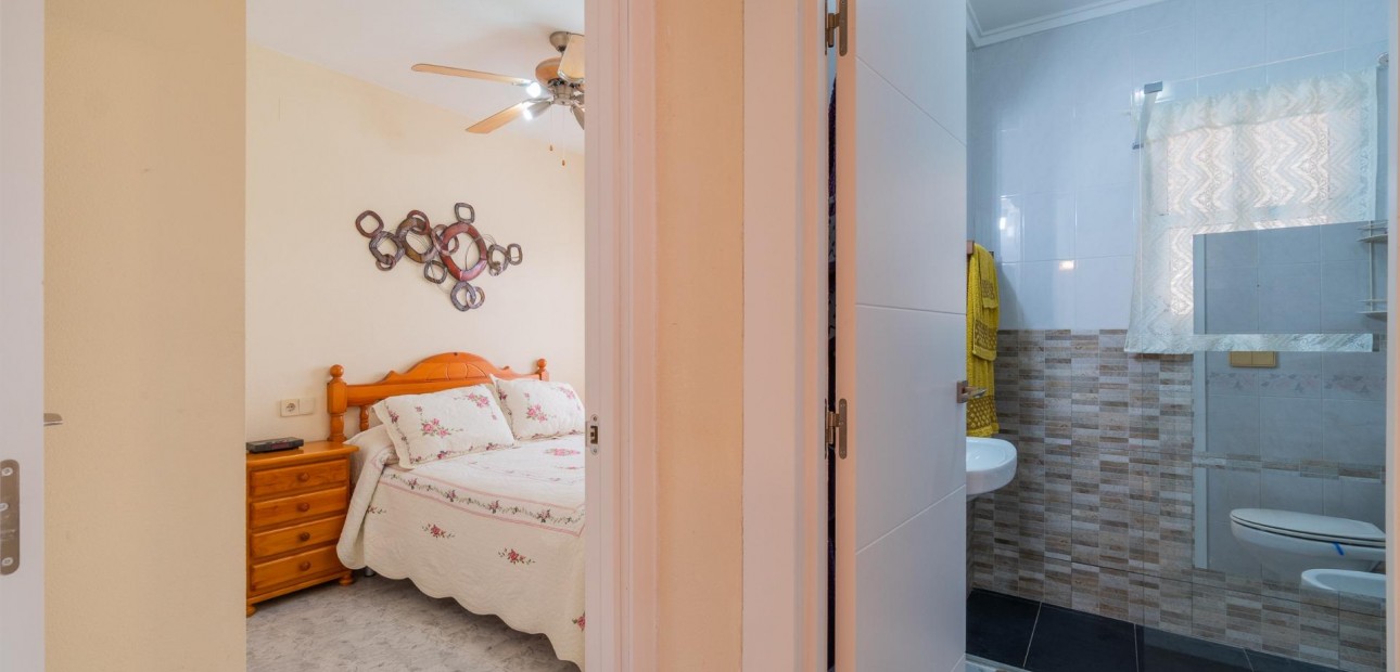 Verhuur - Appartement / flat -
Orihuela Costa - Playa Flamenca