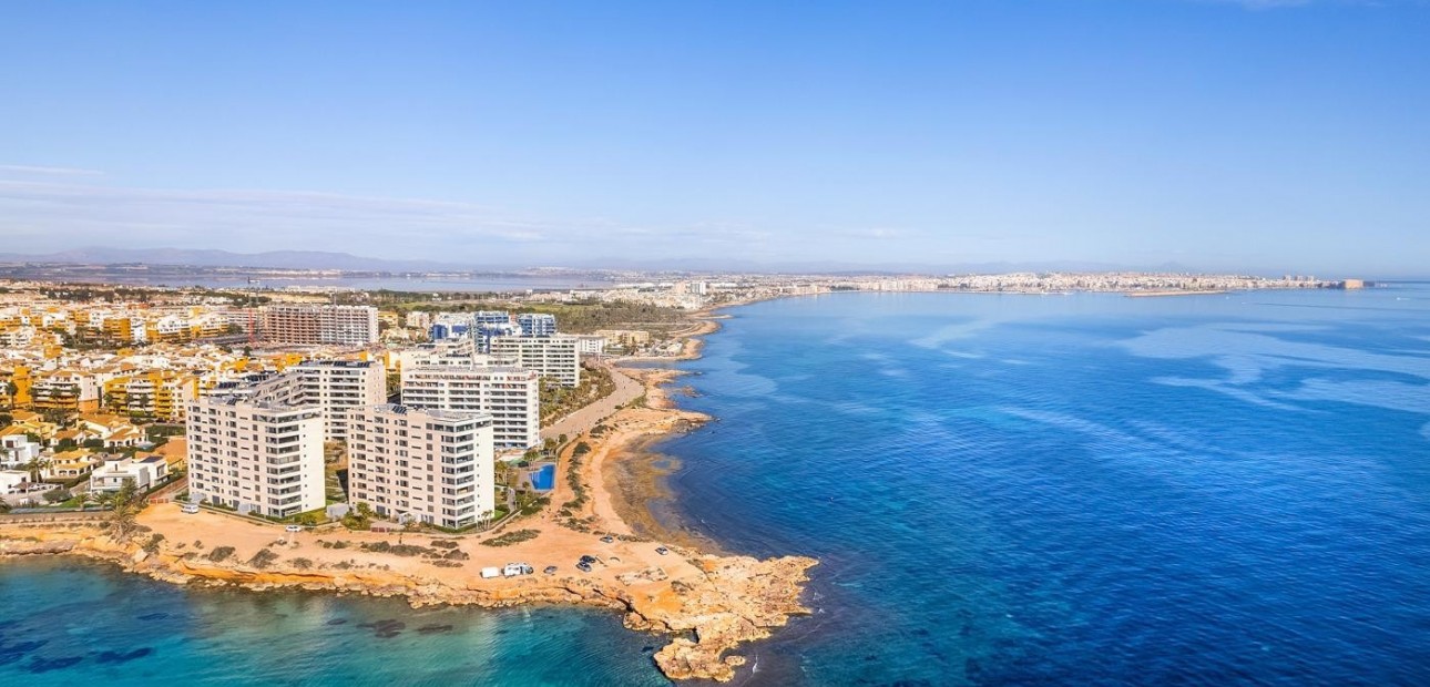 Herverkoop - 1. Apartment / flat -
Torrevieja - Punta prima