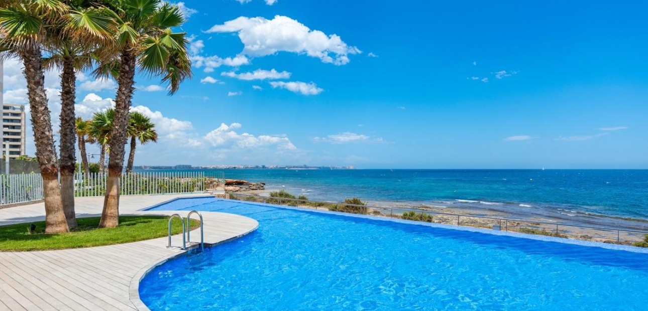 Herverkoop - 1. Apartment / flat -
Torrevieja - Punta prima