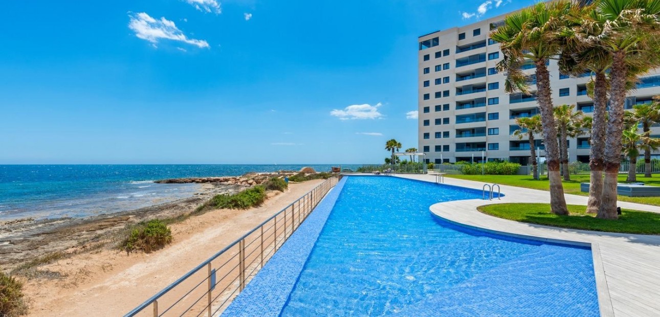 Herverkoop - 1. Apartment / flat -
Torrevieja - Punta prima