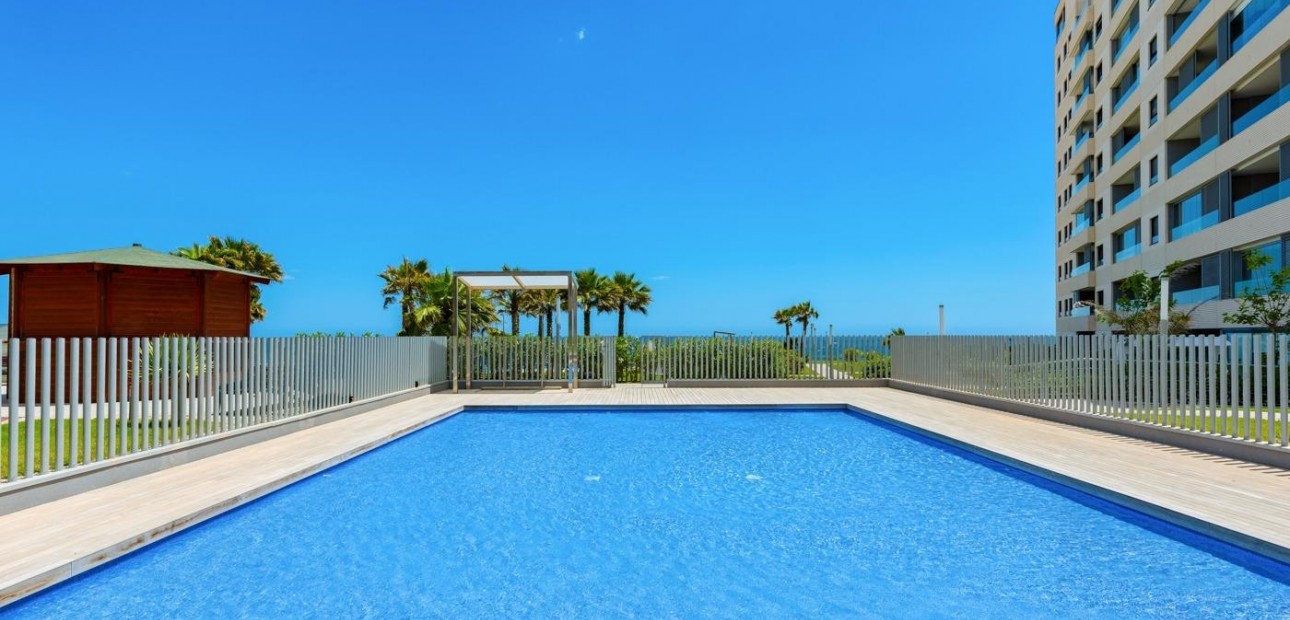 Herverkoop - 1. Apartment / flat -
Torrevieja - Punta prima