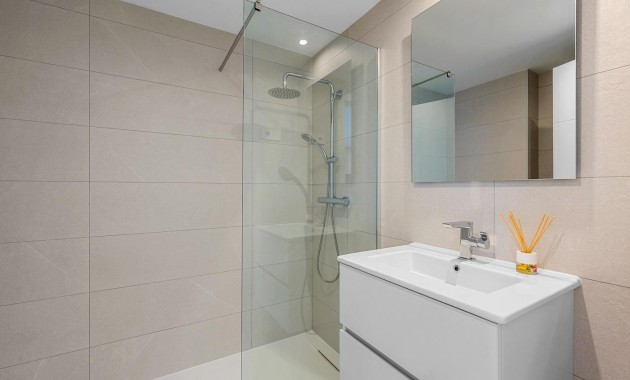 Herverkoop - 1. Apartment / flat -
Torrevieja - Punta prima