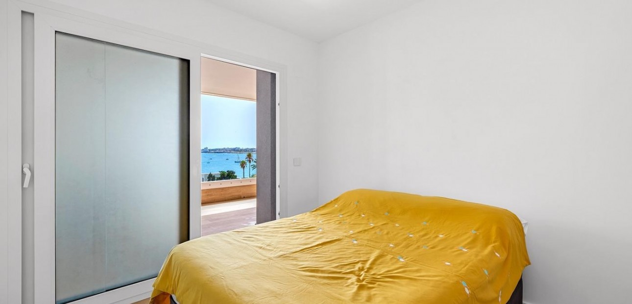 Herverkoop - 1. Apartment / flat -
Torrevieja - Punta prima