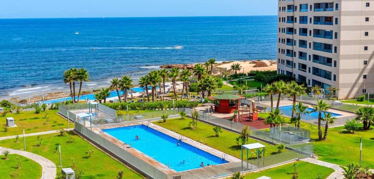 Herverkoop - 1. Apartment / flat -
Torrevieja - Punta prima