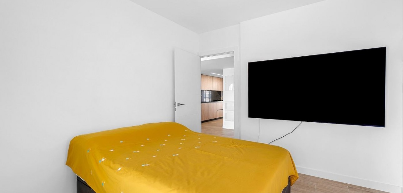 Herverkoop - 1. Apartment / flat -
Torrevieja - Punta prima