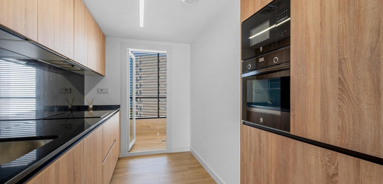 Herverkoop - 1. Apartment / flat -
Torrevieja - Punta prima