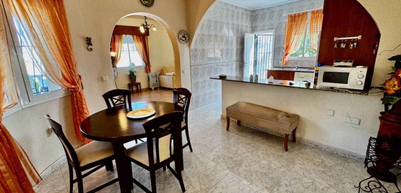 Herverkoop - Villa -
Ciudad Quesada