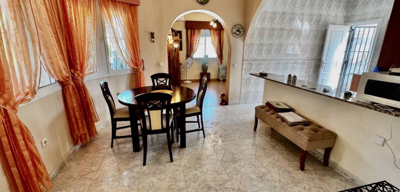 Herverkoop - Villa -
Ciudad Quesada