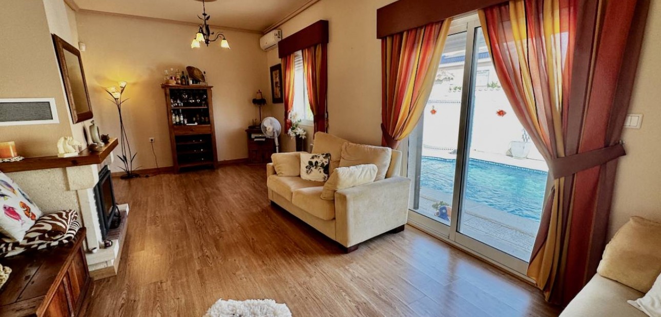 Herverkoop - Villa -
Ciudad Quesada