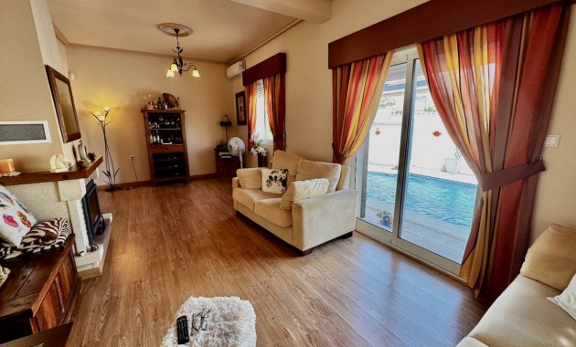 Herverkoop - Villa -
Ciudad Quesada