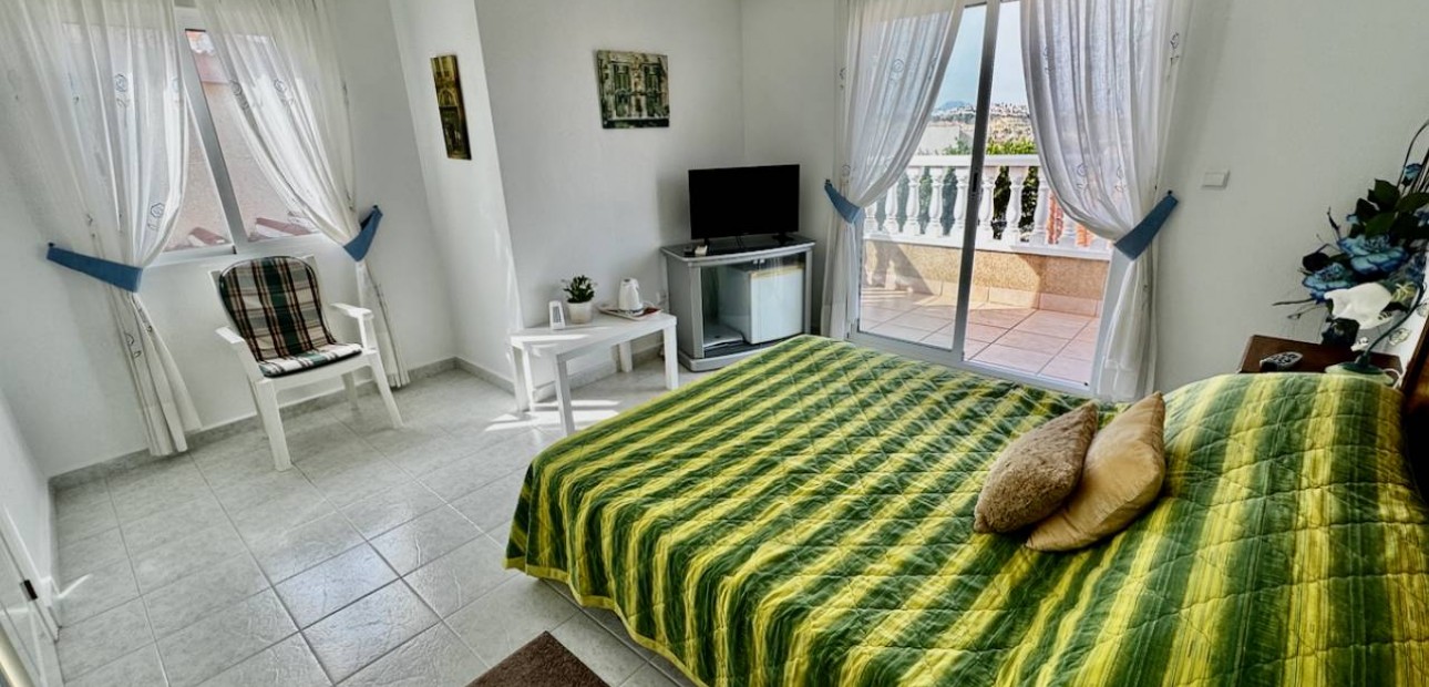 Herverkoop - Villa -
Ciudad Quesada