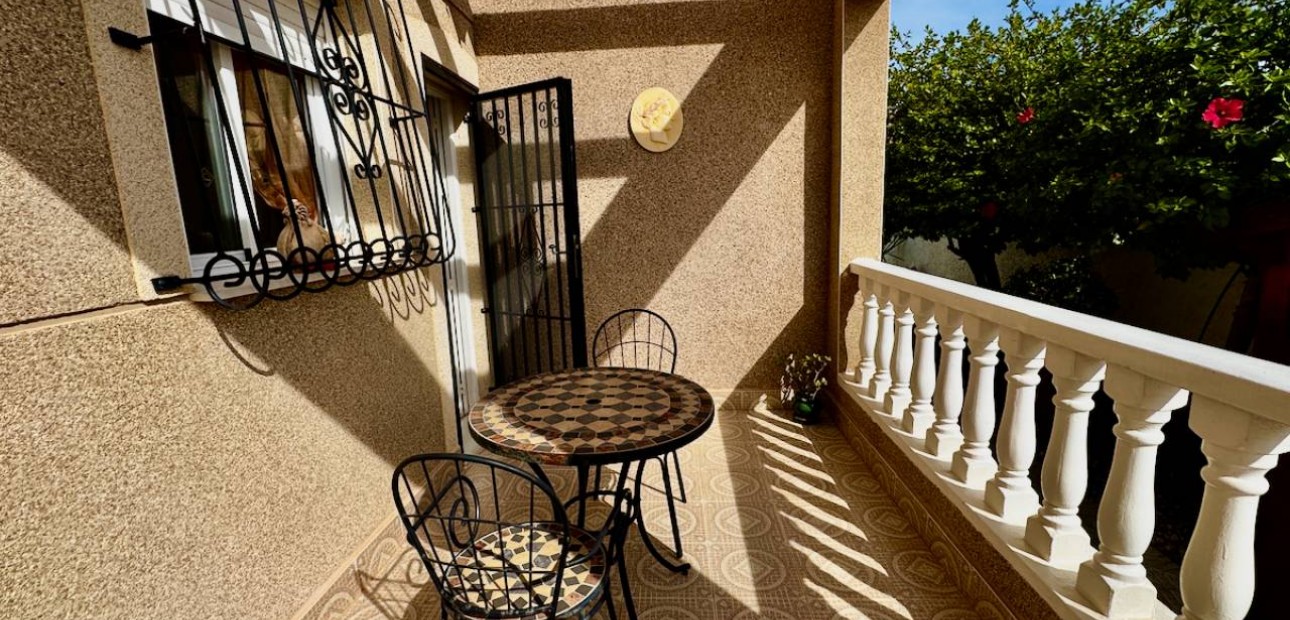 Herverkoop - Villa -
Ciudad Quesada