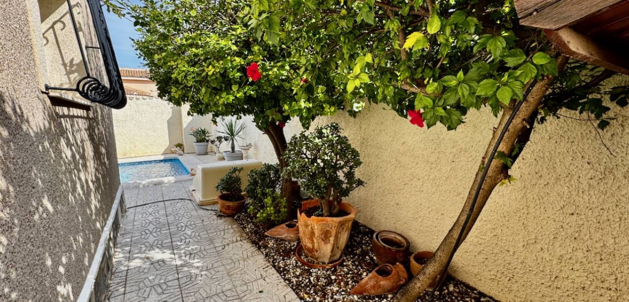 Herverkoop - Villa -
Ciudad Quesada