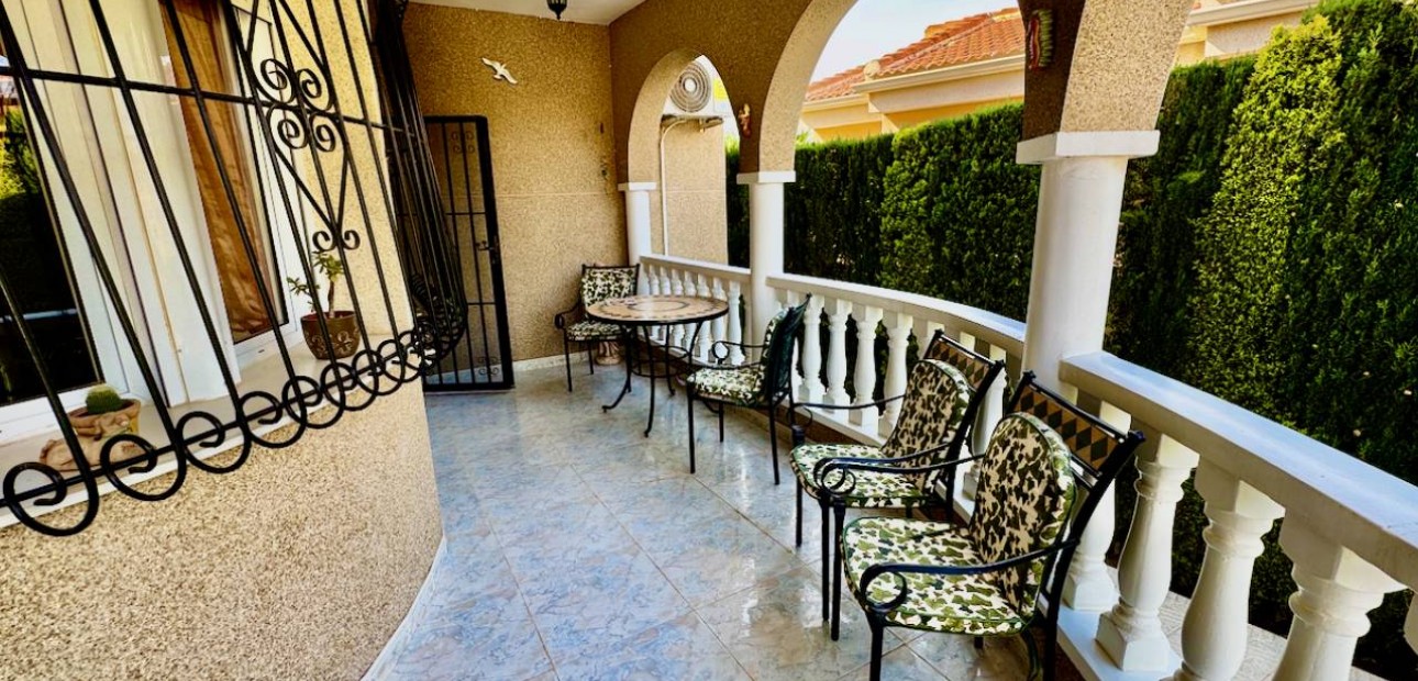 Herverkoop - Villa -
Ciudad Quesada