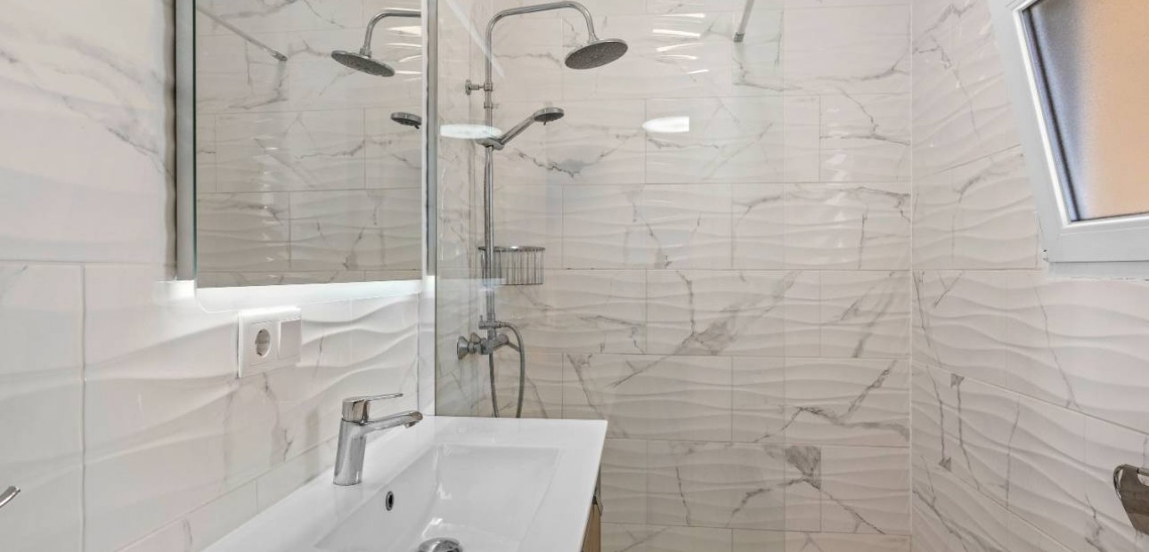 Sale - Villa -
Ciudad Quesada