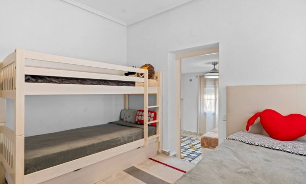 Sale - Villa -
Ciudad Quesada