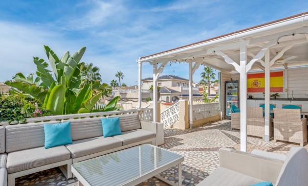 Sale - Villa -
Ciudad Quesada