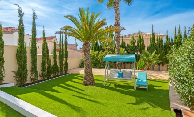 Sale - Villa -
Ciudad Quesada