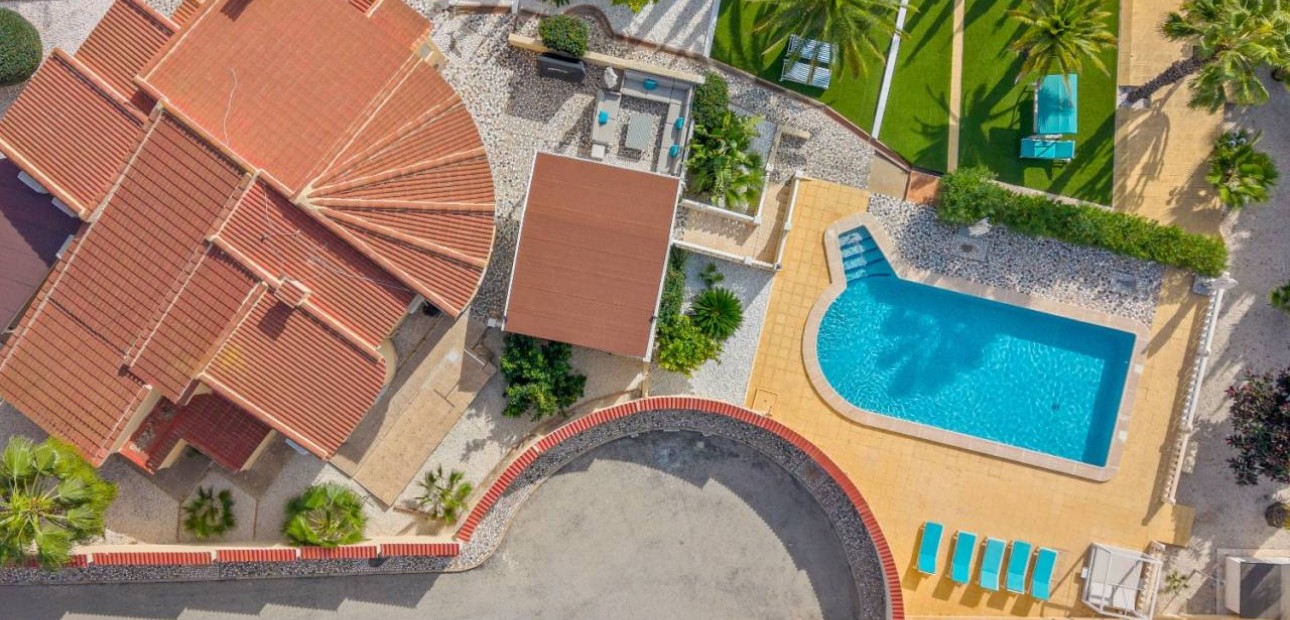 Sale - Villa -
Ciudad Quesada