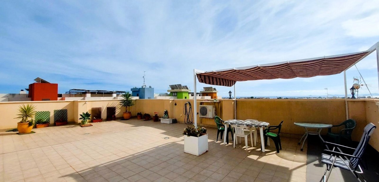 Herverkoop - Penthouse -
Orihuela Costa - Lomas de Cabo Roig