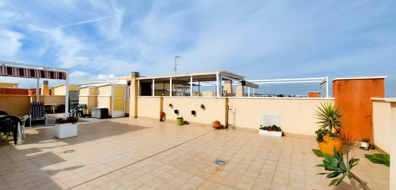 Herverkoop - Penthouse -
Orihuela Costa - Lomas de Cabo Roig
