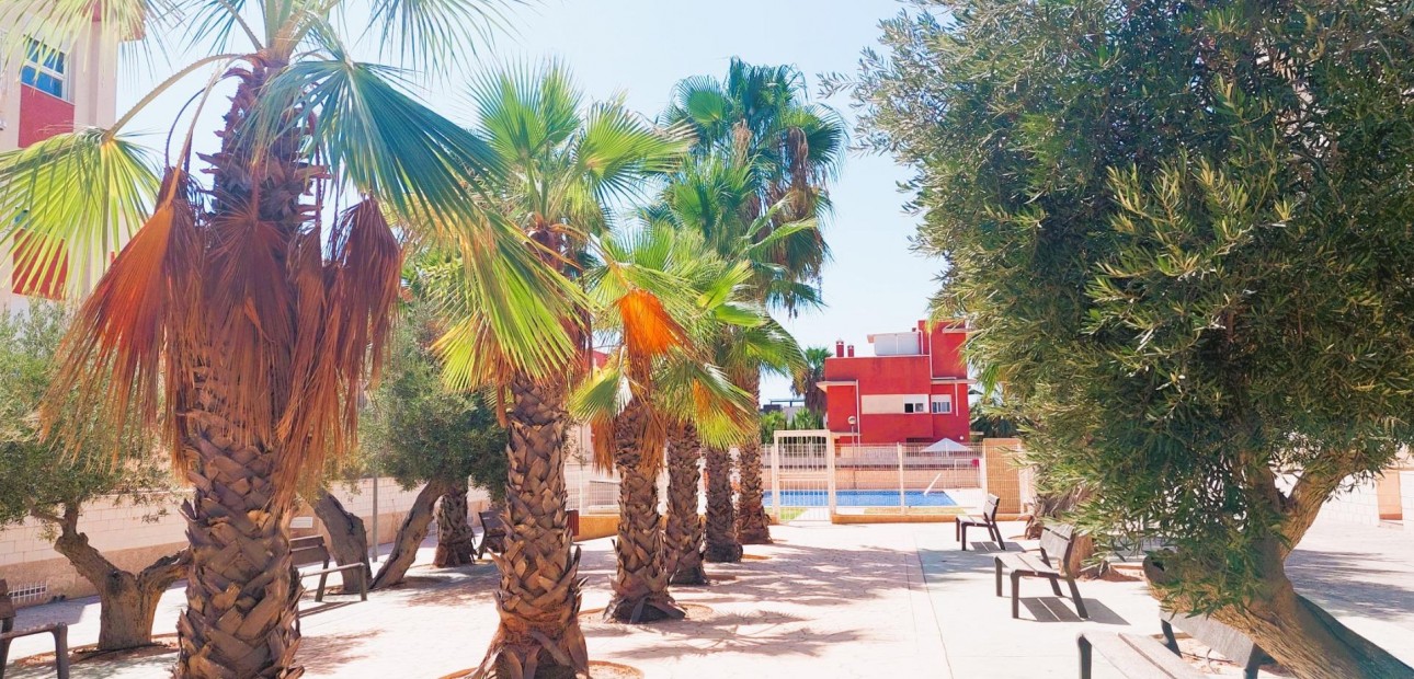 Herverkoop - Penthouse -
Orihuela Costa - Lomas de Cabo Roig