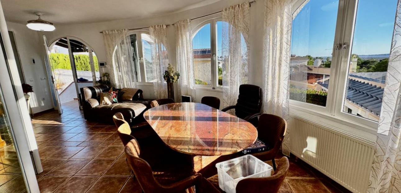 Sale - Villa -
Ciudad Quesada