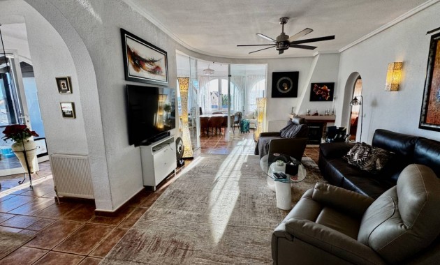 Sale - Villa -
Ciudad Quesada