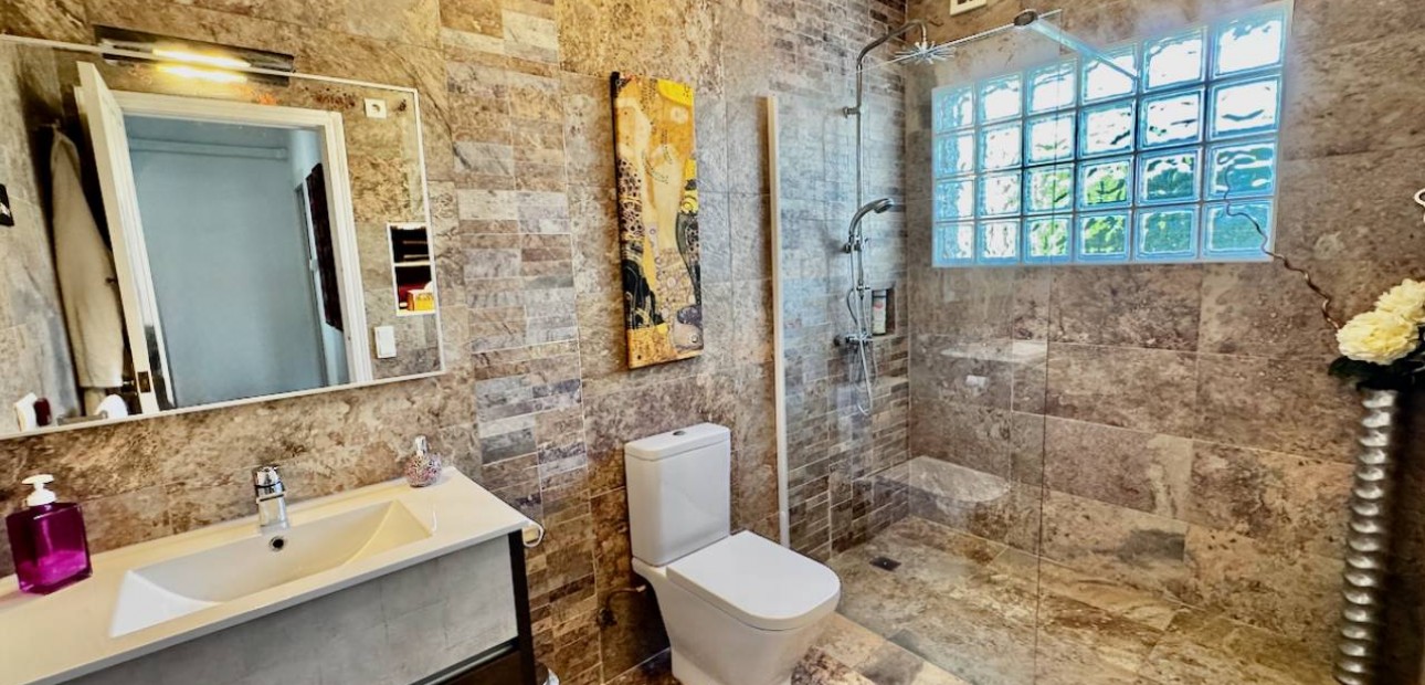 Sale - Villa -
Ciudad Quesada