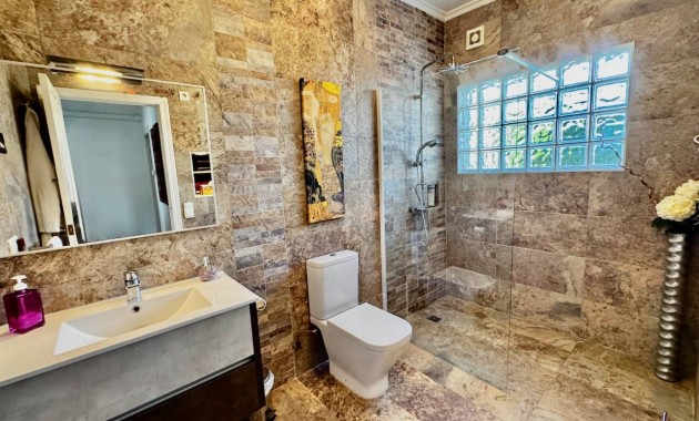 Sale - Villa -
Ciudad Quesada