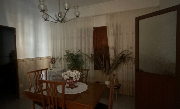 Sale - House -
Benejúzar