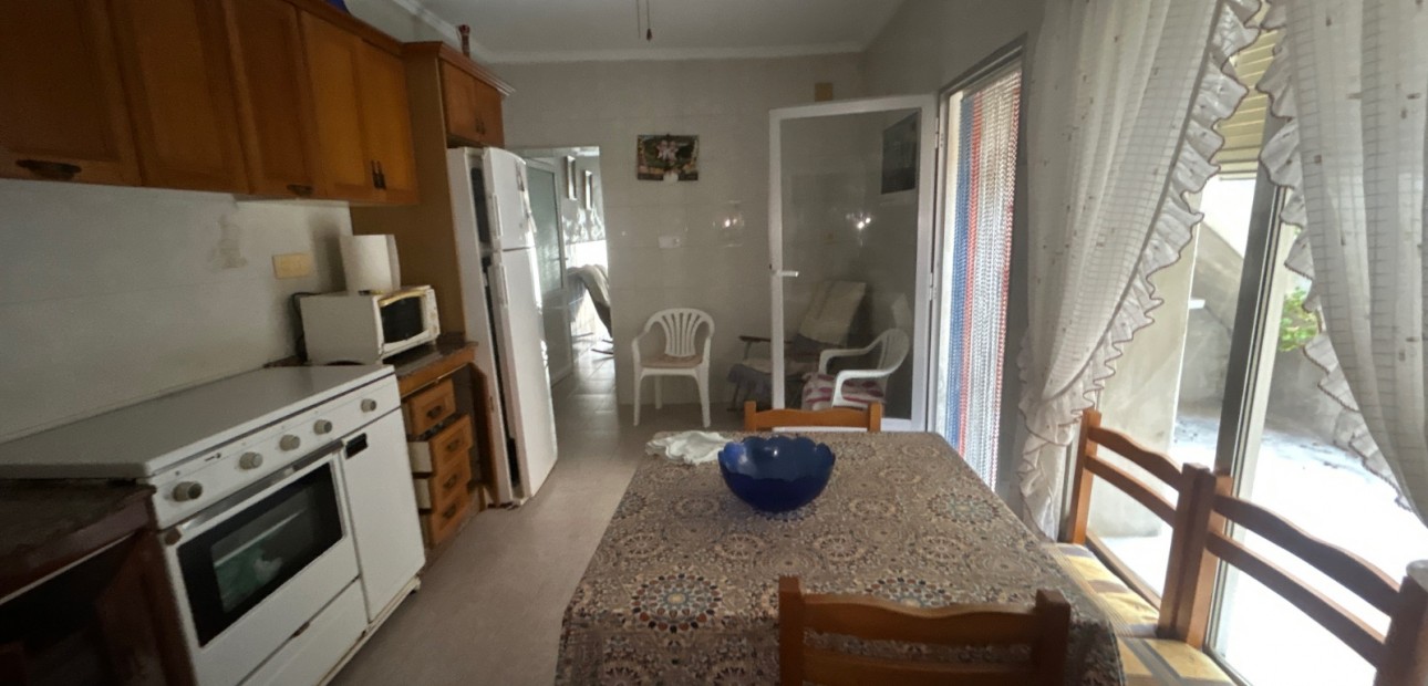 Sale - House -
Benejúzar