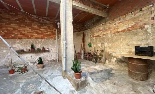 Sale - House -
Benejúzar