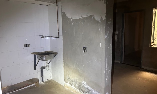 Venta - Commercial (6) -
Jacarilla