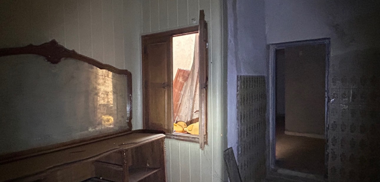 Venta - Commercial (6) -
Jacarilla