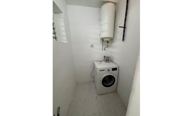 Venta - Bungalow -
Torrevieja - El limonar