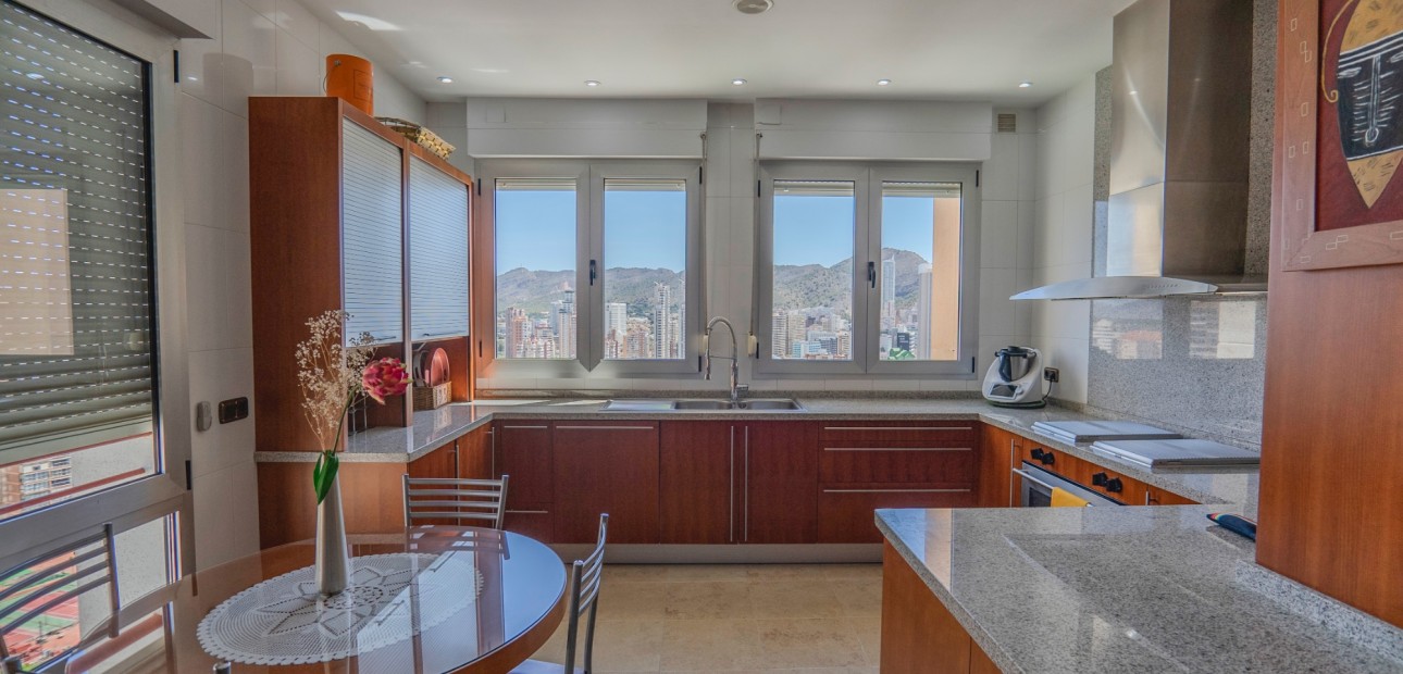 Sale - Apartment / flat -
Benidorm