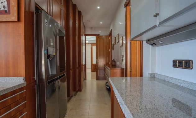 Sale - Apartment / flat -
Benidorm