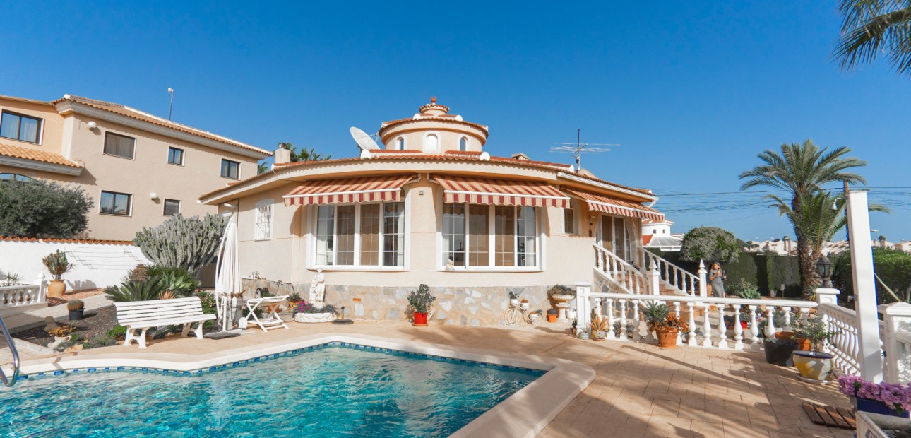 Herverkoop - Detached Villa -
Ciudad Quesada - Ciudad Quesada - Town