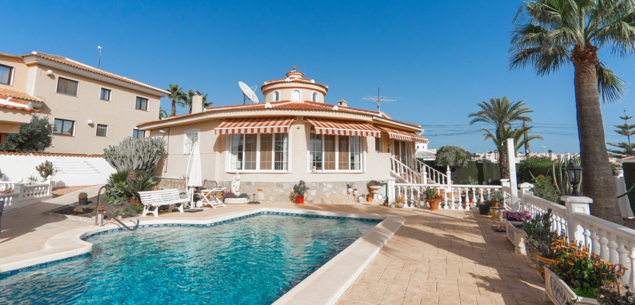 Herverkoop - Detached Villa -
Ciudad Quesada - Ciudad Quesada - Town