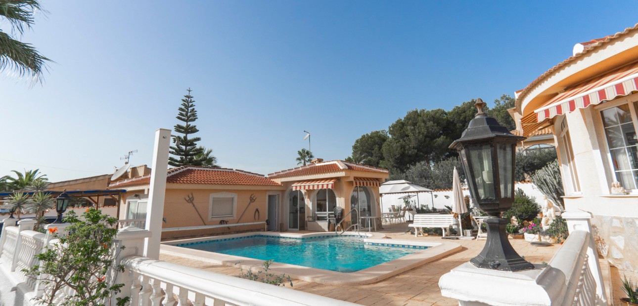 Herverkoop - Detached Villa -
Ciudad Quesada - Ciudad Quesada - Town