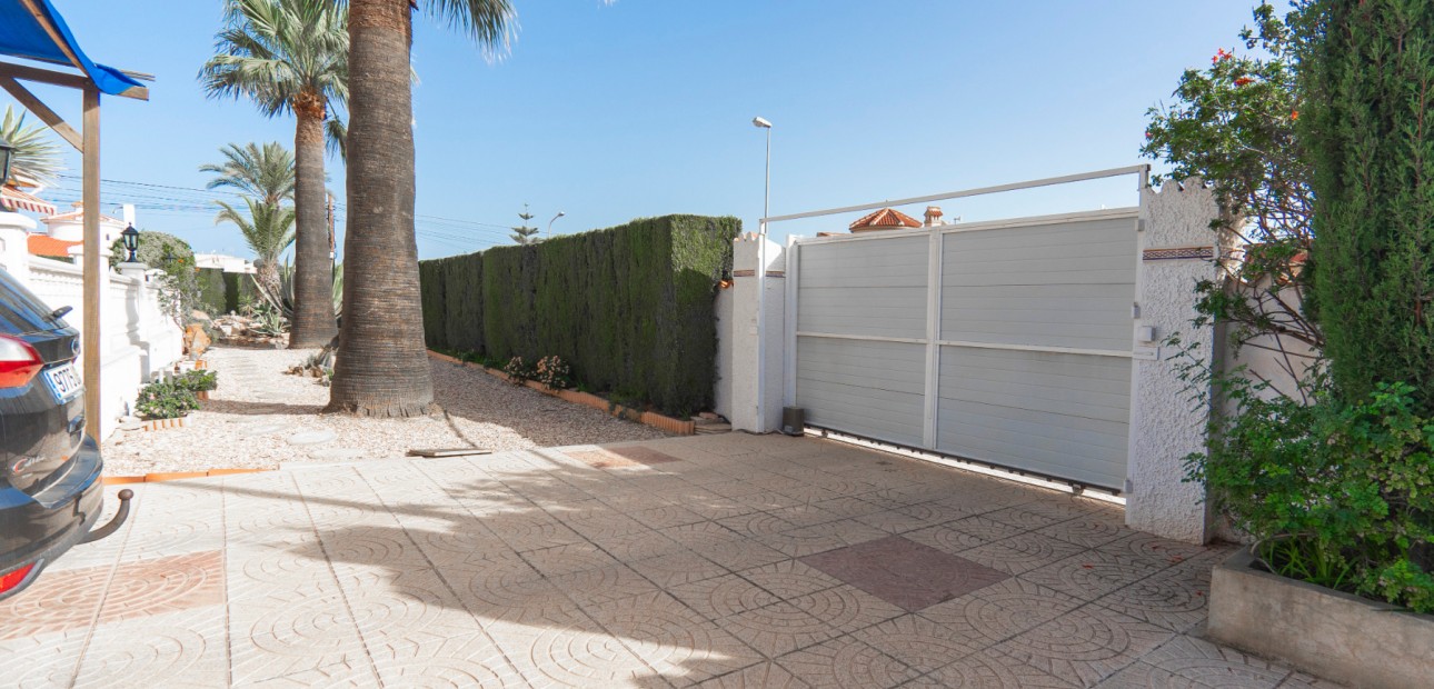 Herverkoop - Detached Villa -
Ciudad Quesada - Ciudad Quesada - Town