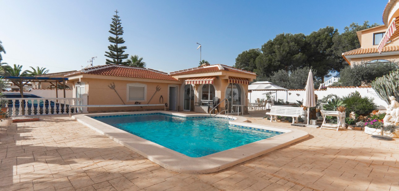 Herverkoop - Detached Villa -
Ciudad Quesada - Ciudad Quesada - Town