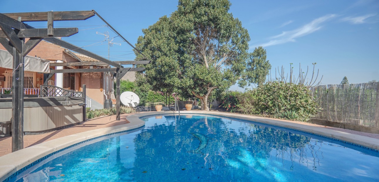 Venta - Country Property -
Orihuela - San Bartolome