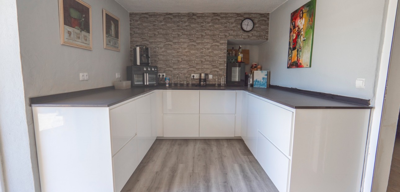 Sale - Country Property -
Los Montesinos - Los Montesinos - Country