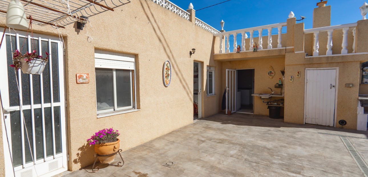 Sale - Country Property -
Los Montesinos - Los Montesinos - Country